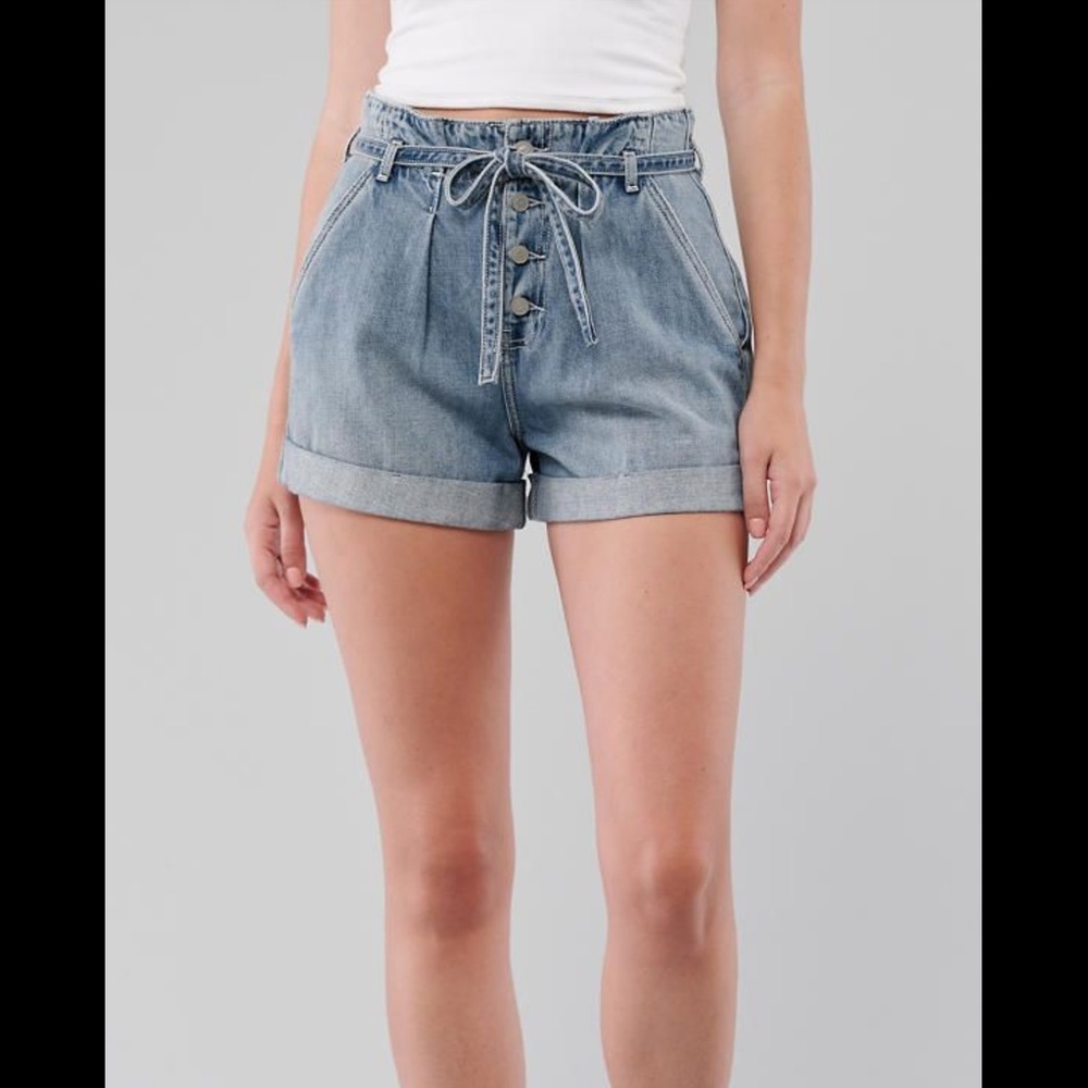 Hollister Curvy‎ Ultra High-Rise Mom Shorts 3” Blue